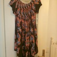 Vestito estivo leggero e fresco 