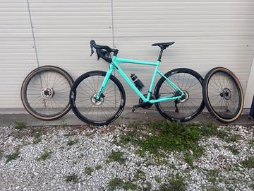 Gravel Megamo Jakar 30 + ruote strada