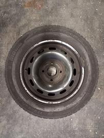 4 gomme invernali 175/65 R14 complete di cerchione