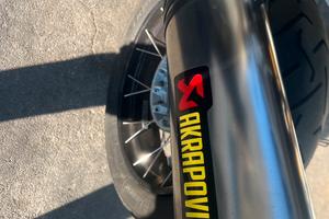 Marmitta/terminale Akrapovic