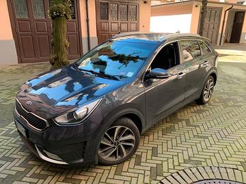 KIA Niro benzina/elettrica nov. 2019