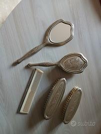 Set di spazzole in argento