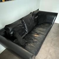 Divano in cuoio nero marca baxter