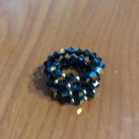 Anello regolabile con cristalli Swarovski neri