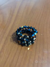 Anello regolabile con cristalli Swarovski neri
