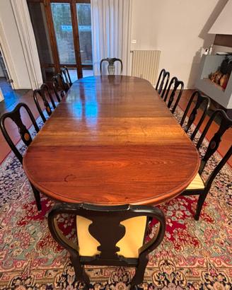 Tavolo antico allungabile, sedie e tappeto a parte