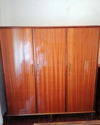 Armadio legno 3 ante anni 60