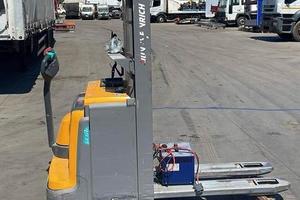 Sollevatore Elettrico Jungheinrich 214z