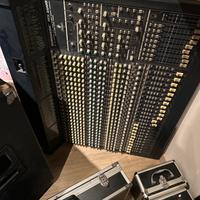 Mixer behringer eurodesk mx-9000