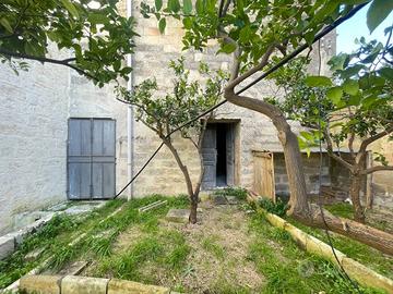 Loft / Open Space di 75 m² con 1 locale a Martano