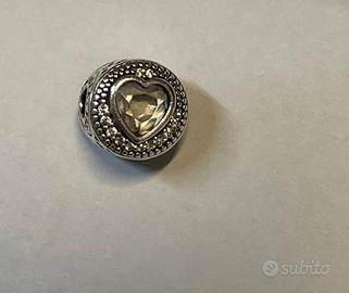 Charm Pandora