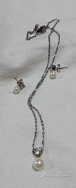 collana con orecchini