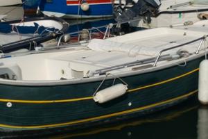 Gozzo vetroresina 6.200 trattabili + motore 15cv