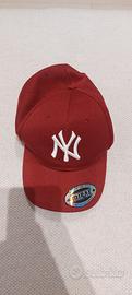 Cappello NY bordeaux taglia unica
