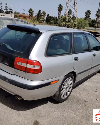 VOLVO V40 SW 645 2.0 136CV 95-04 ricambi
