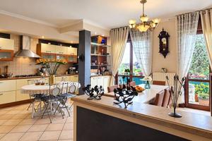 Appartamento di 114 m² con 3 locali e box auto a T