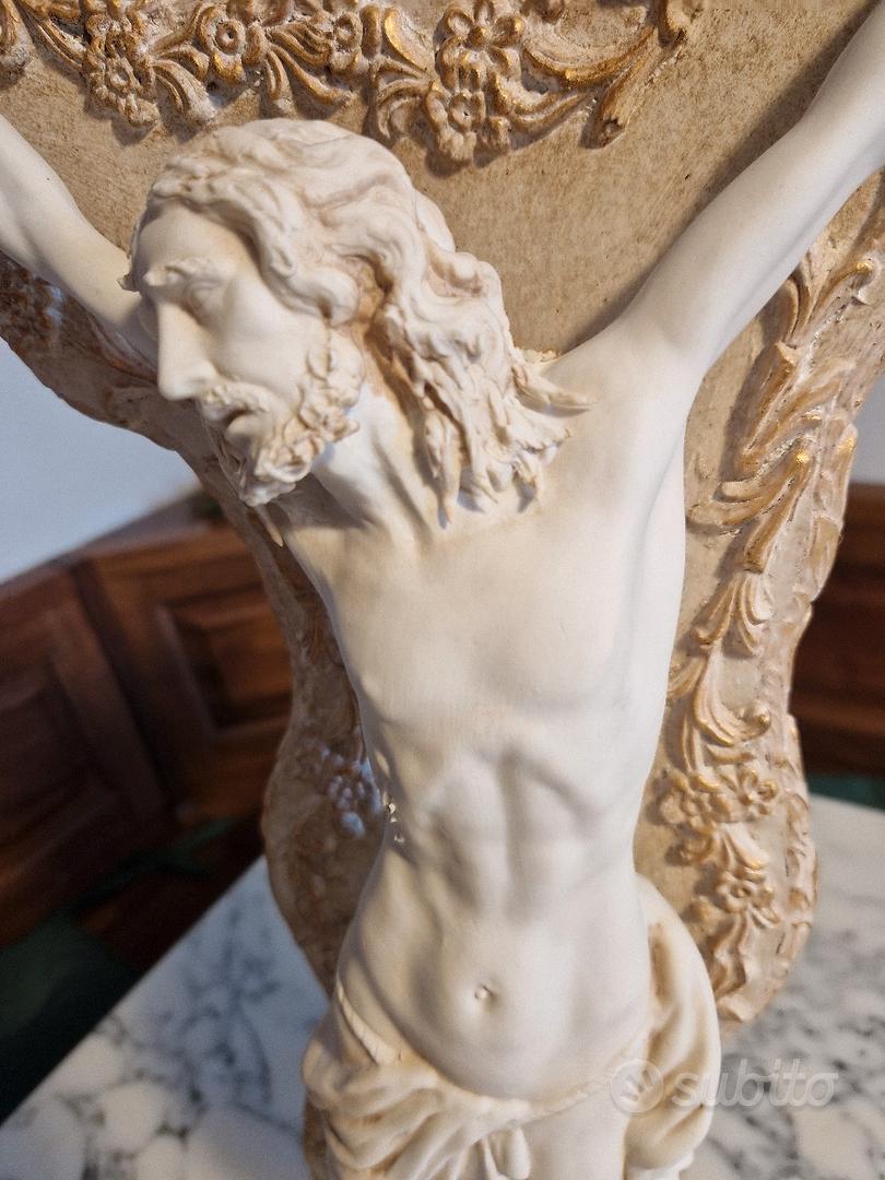 Cristo crocifisso in porcellana Capodimonte - Arredamento e Casalinghi In  vendita a Roma