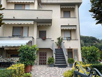 Villino a schiera 3 livelli + garage