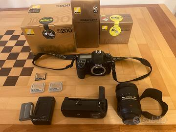 Nikon D200 MB-D200 batteria obiettivo