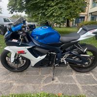 Suzuki GSX R 750 R