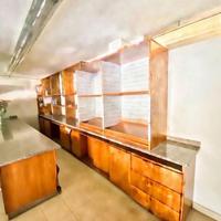 Bacheca libreria con cassettiera