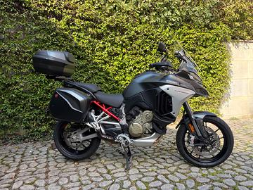 Multistrada V4S Travel & Radar
