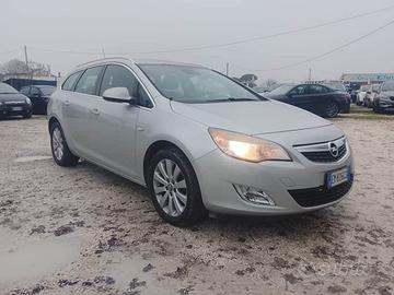 OPEL Astra 1.7 CDTI 110CV Sports Tourer Cosmo