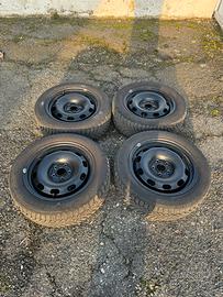 Cerchi acciaio 15” + gomme invernali Toyo 195/ 55