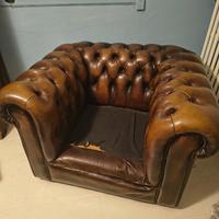 Poltrona Chesterfield marrone