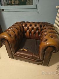 Poltrona Chesterfield marrone