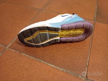 Nike 270