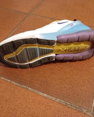 Nike 270