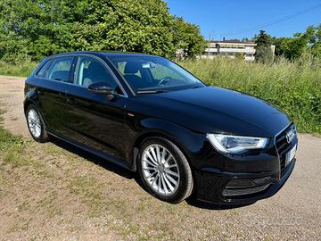 Audi A3 Sportback 1.6 TDI Admired S line – 2016