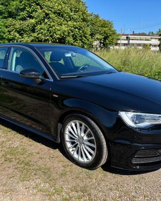 Audi A3 Sportback 1.6 TDI Admired S line – 2016