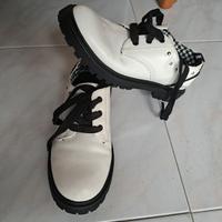 Scarpe con lacci bianco nero Replay nr. 32