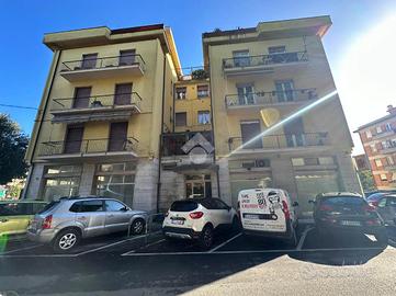 3 LOCALI A SARZANA