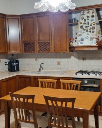 cucina ad angolo 375 cm  x. 200 cm 