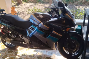 CBR 1000f