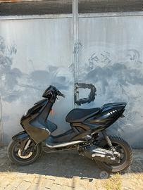 Yamaha aerox 50