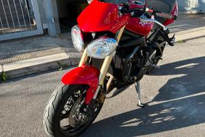 Triumph street triple