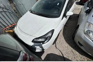 Ricambi opel corsa e bianca