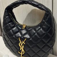 Borsa nera elegante a mano con sacchetto inclusa