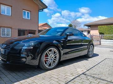 Aufi TT 2.0 TFSI S-Line