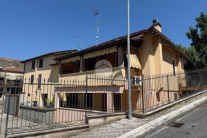 PORZIONE DI BIFAMILIARE A PALESTRINA