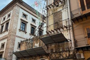 Palazzo da ricostruire in centro storico
