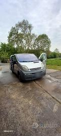 OPEL VIVARO 2005