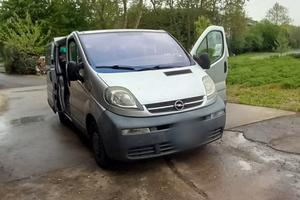OPEL VIVARO 2005