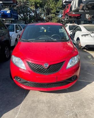 Musata muso lancia ypsilon 1.2 benzina