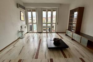 Appartamento di 111 m² con 3 locali e box auto a M