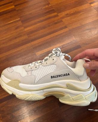 BALENCIAGA TRIPLE S -N.40